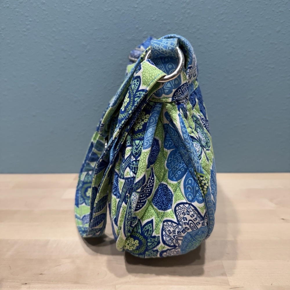 Vera Bradley Rare HTF Clare Crossbody Saddle Bag in Doodle Daisy Green & Blue's - Picture 10 of 16